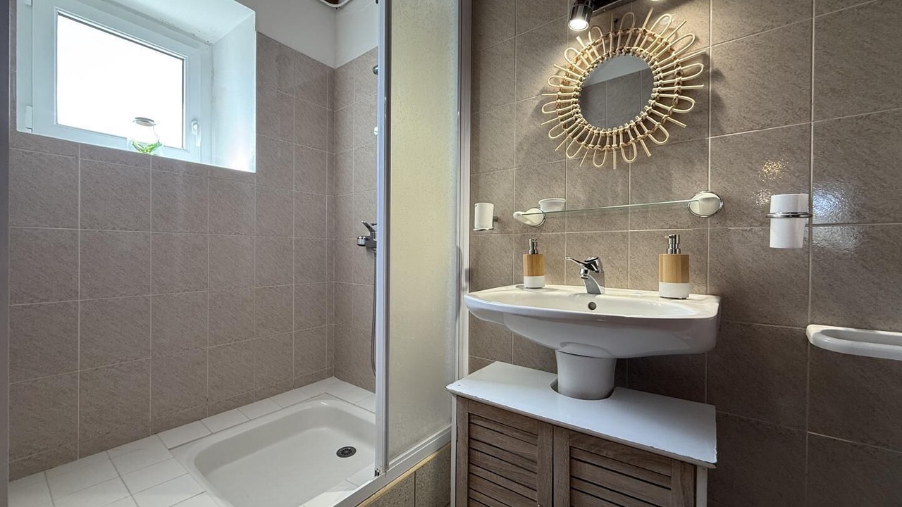 Photo of Bathroom in Macaye