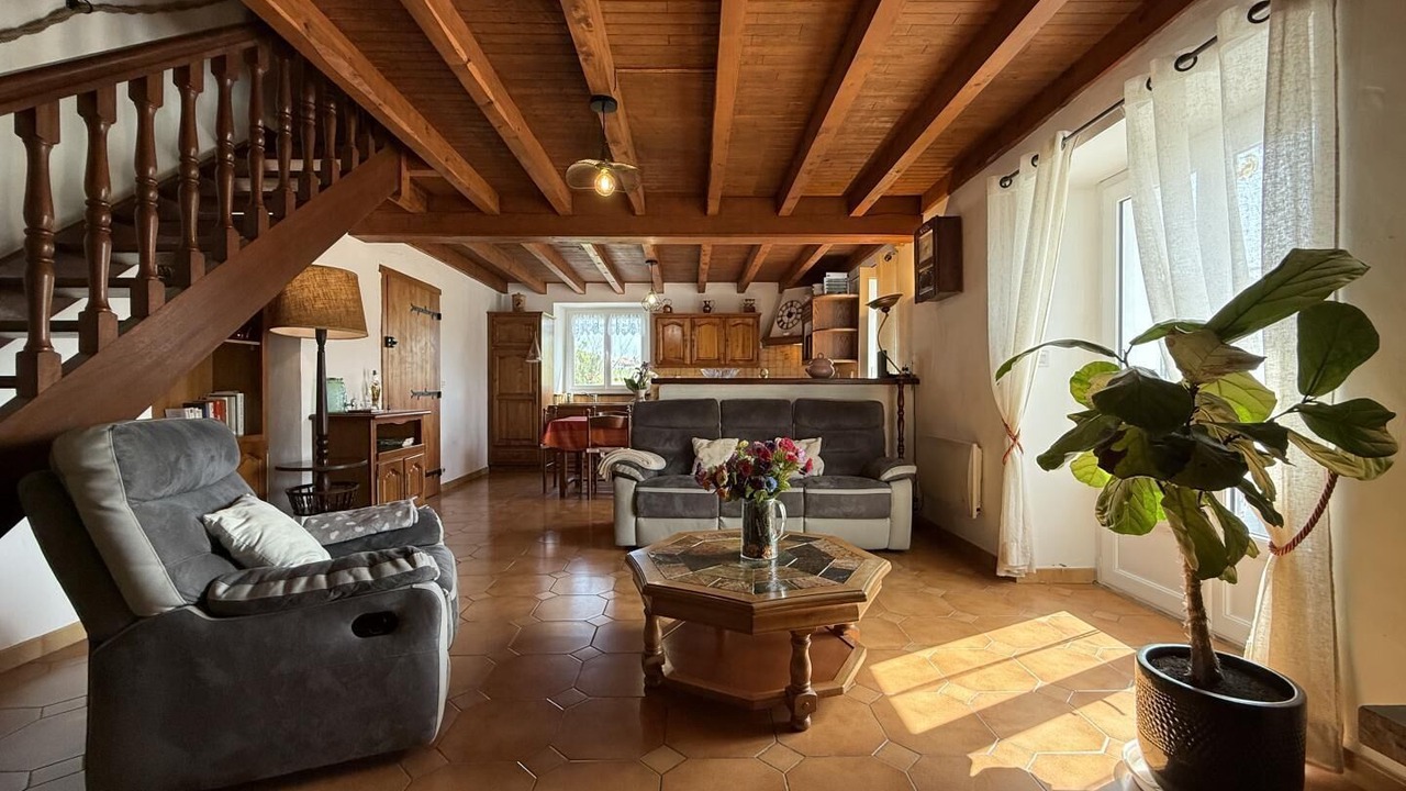 Photo of Livingroom in Macaye