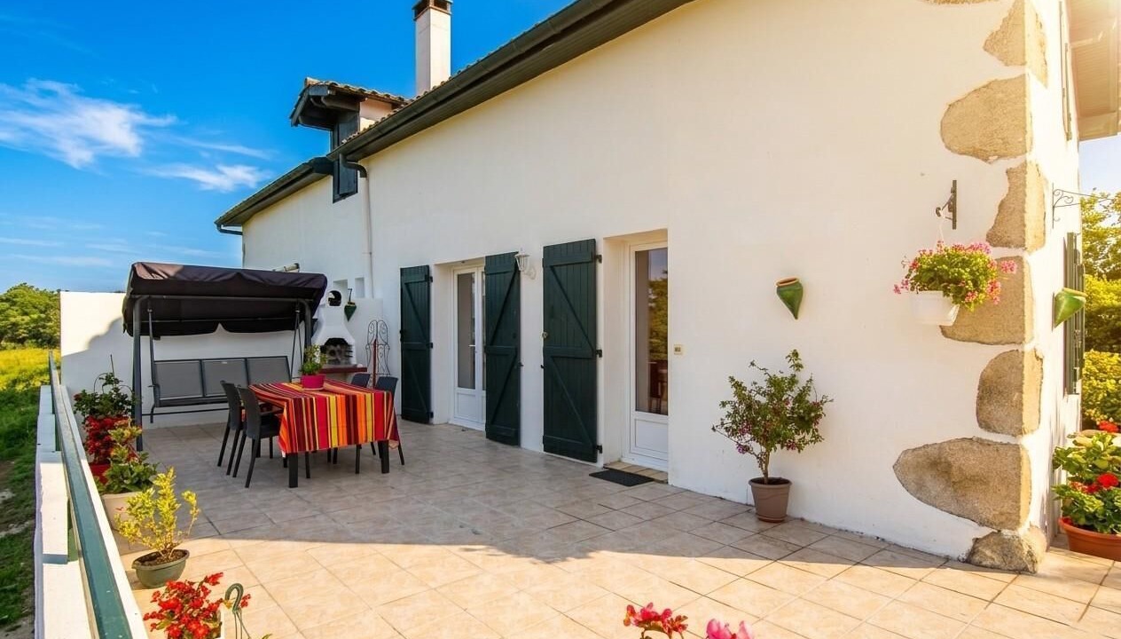 Photo of Outdoor in Macaye