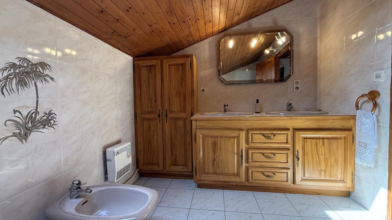 Photo of Bathroom in Macaye