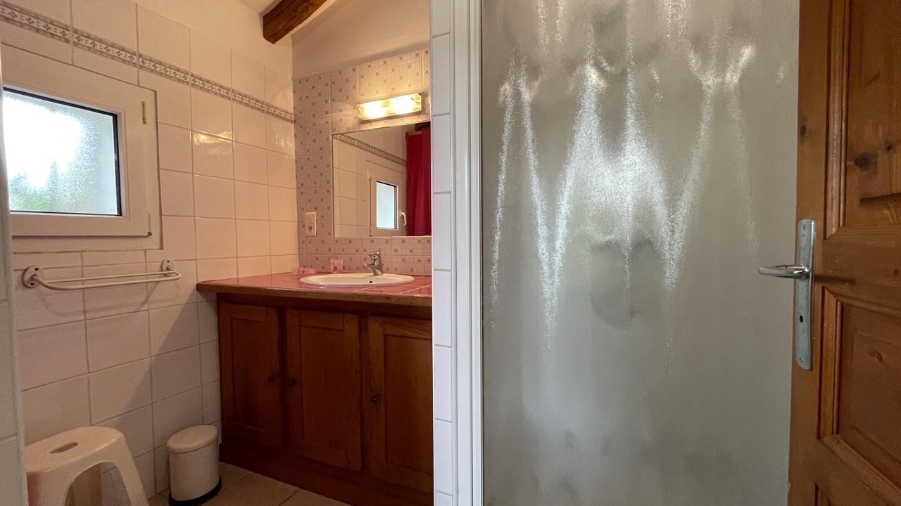 Photo of Bathroom in Itxassou