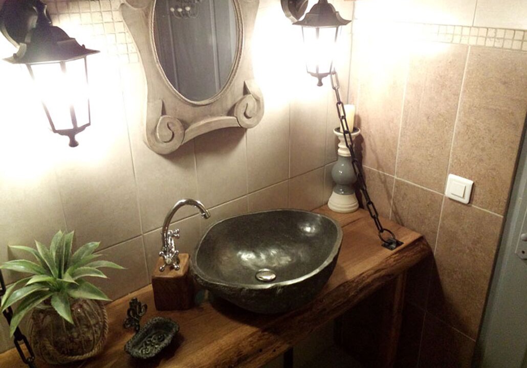 Photo of Bathroom in Lavaurette