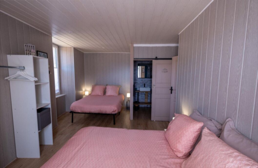 Photo of Bedroom in Auroux