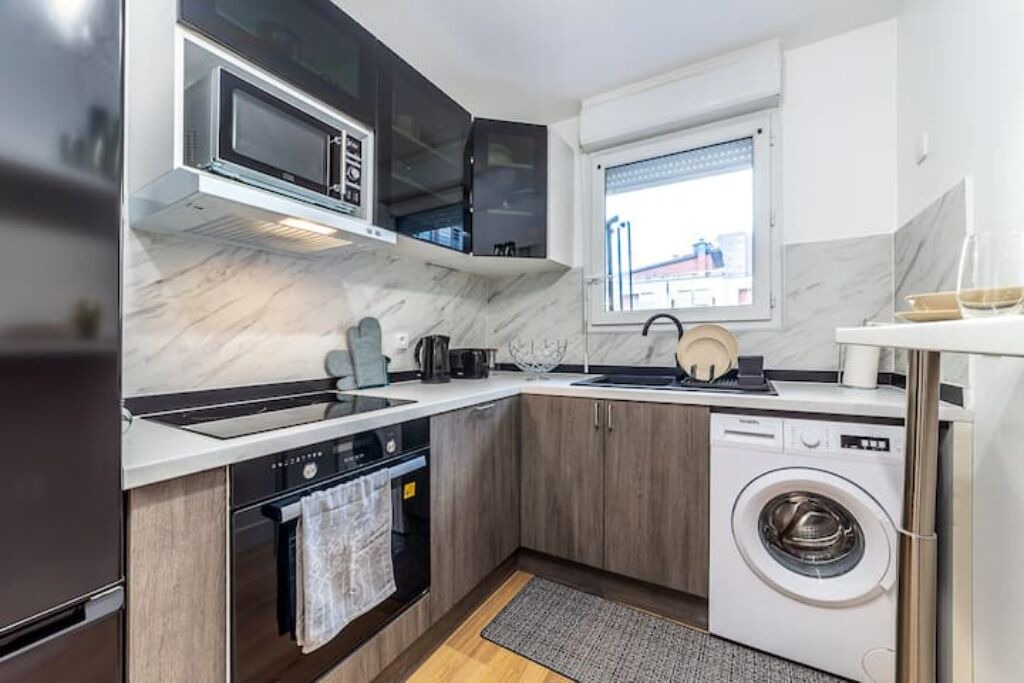 Photo of Kitchen in Center