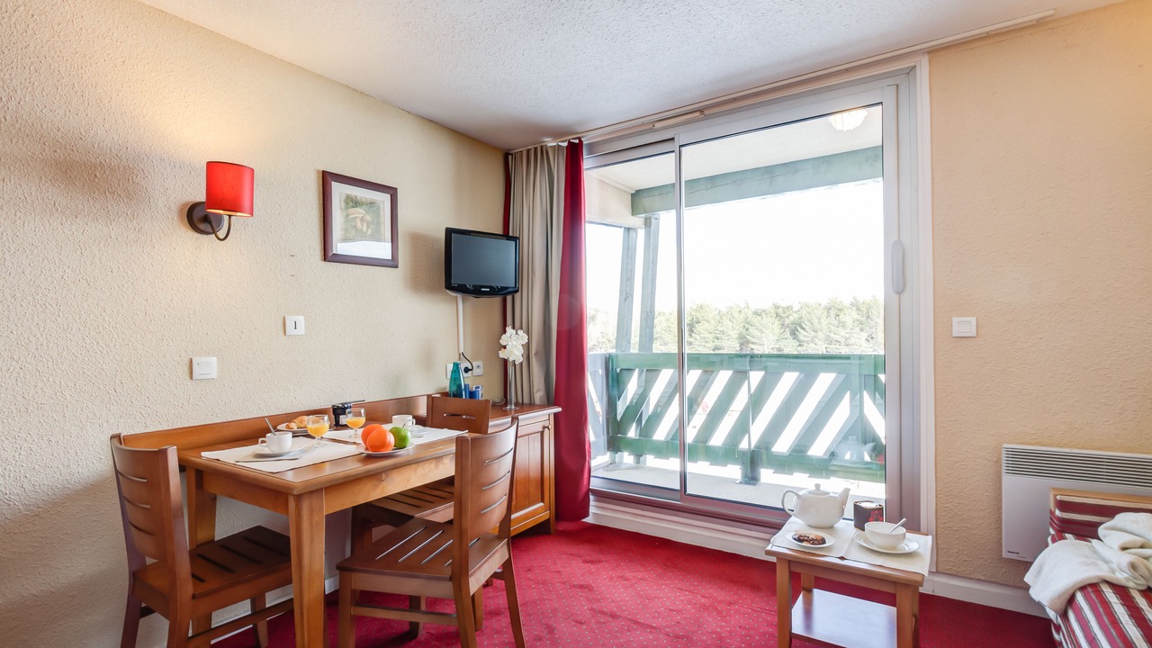Photo of Livingroom in Pyrenees 2000