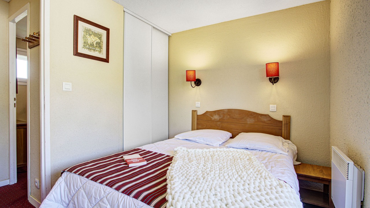 Photo of Bedroom in Pyrenees 2000