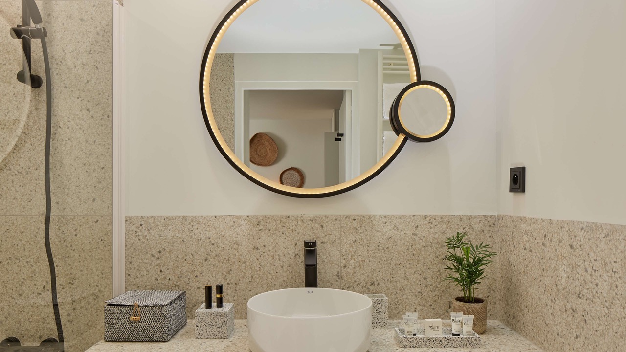 Photo of Bathroom in Val-de-Grace