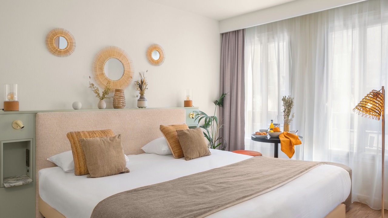 Photo of Bedroom in Val-de-Grace