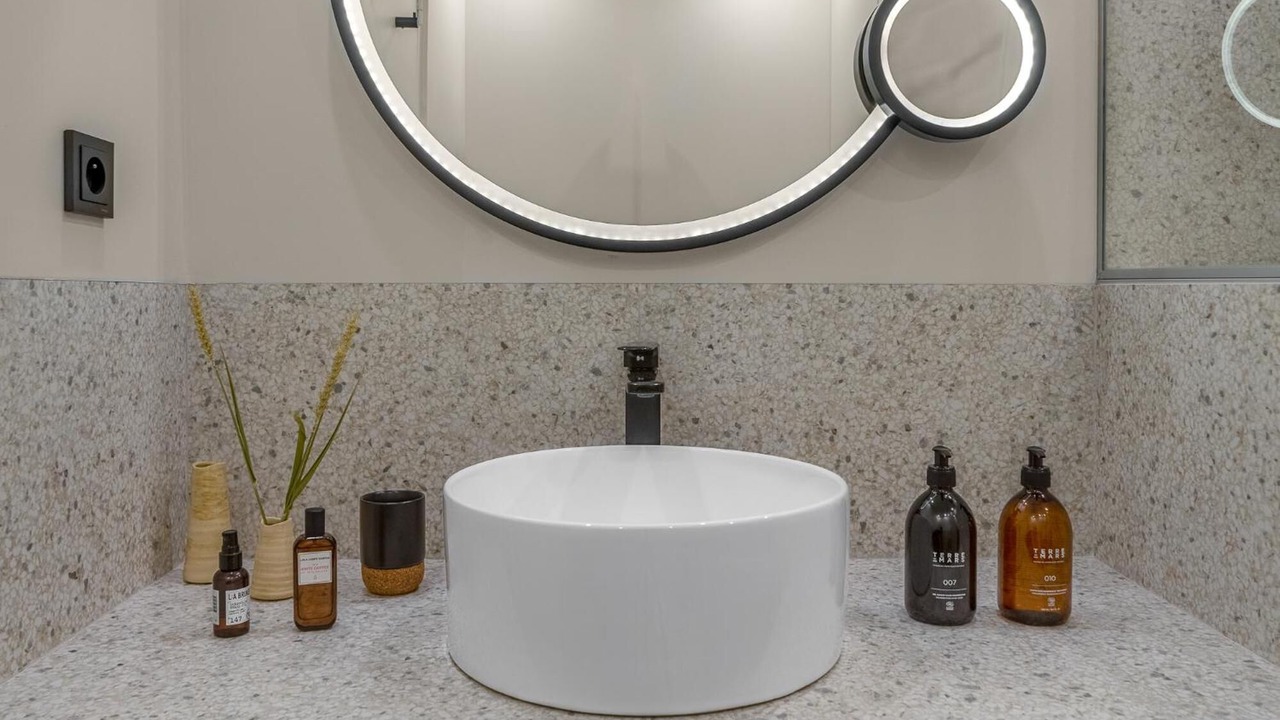 Photo of Bathroom in Val-de-Grace