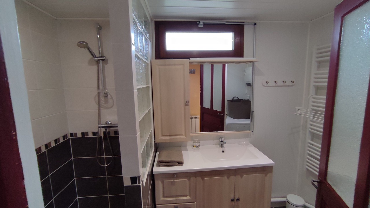 Photo of Bathroom in Le Bourg
