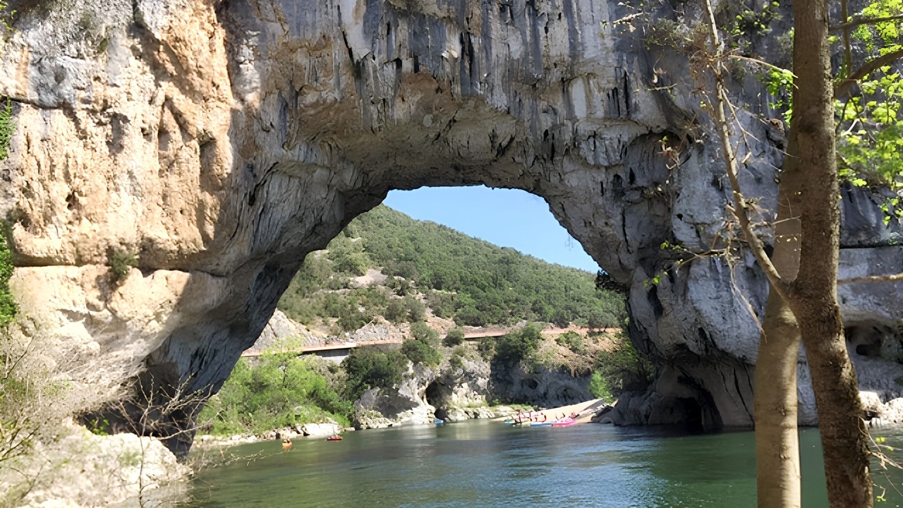 Photo of Others in Sampzon