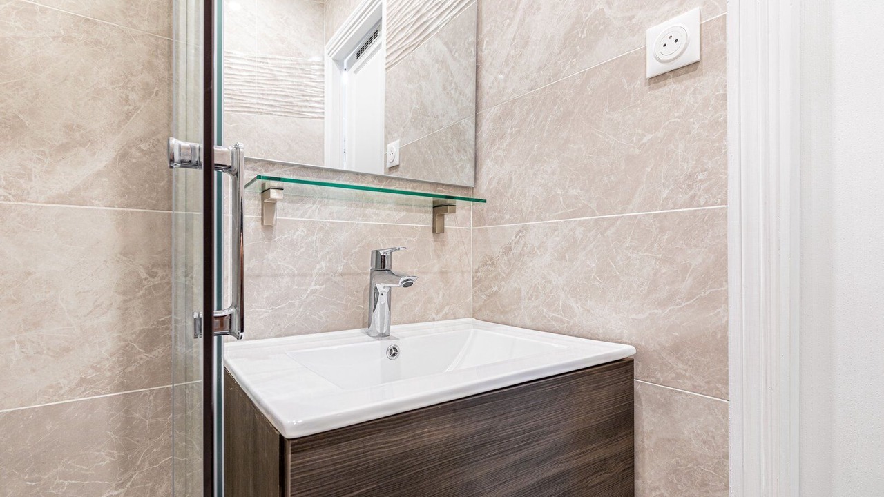 Photo of Bathroom in Vivienne