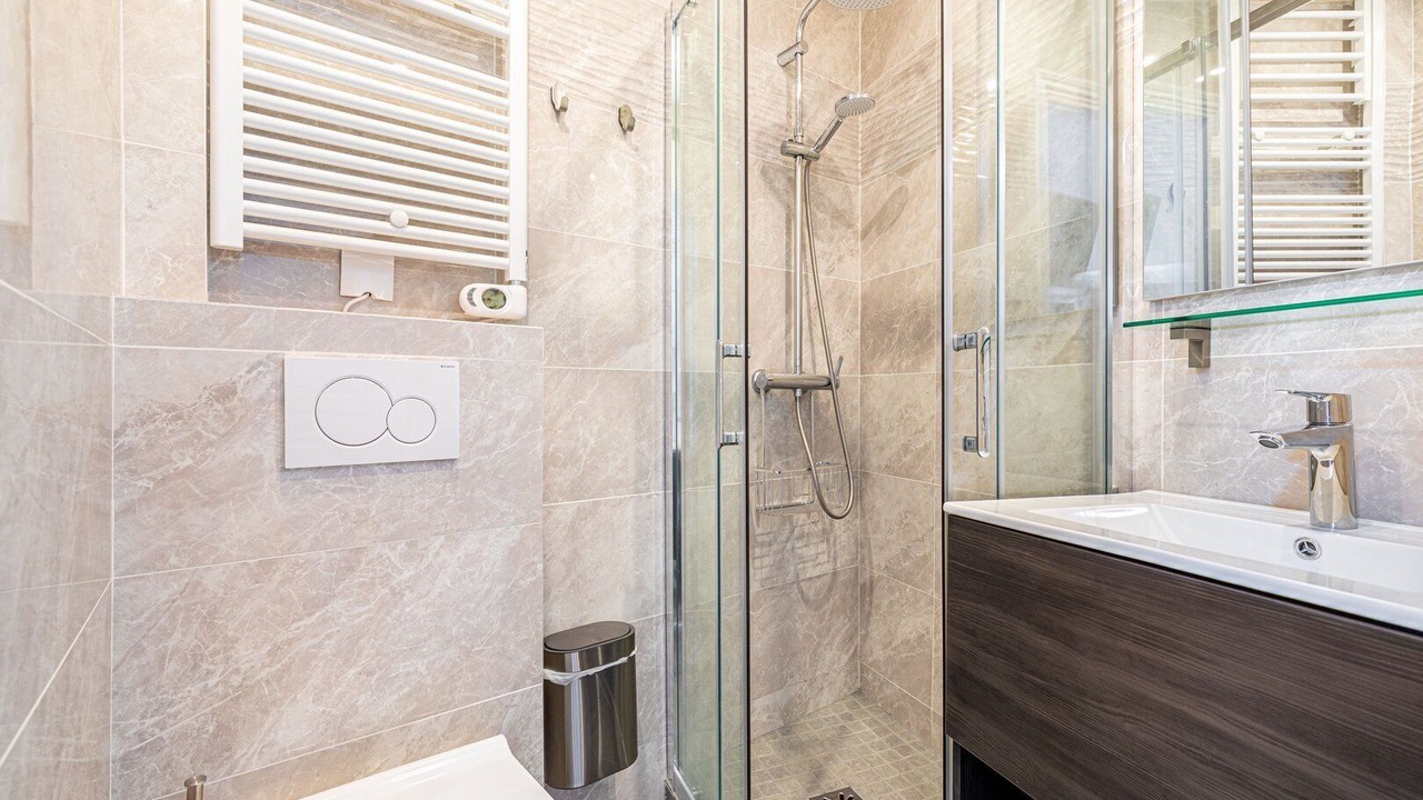 Photo of Bathroom in Vivienne