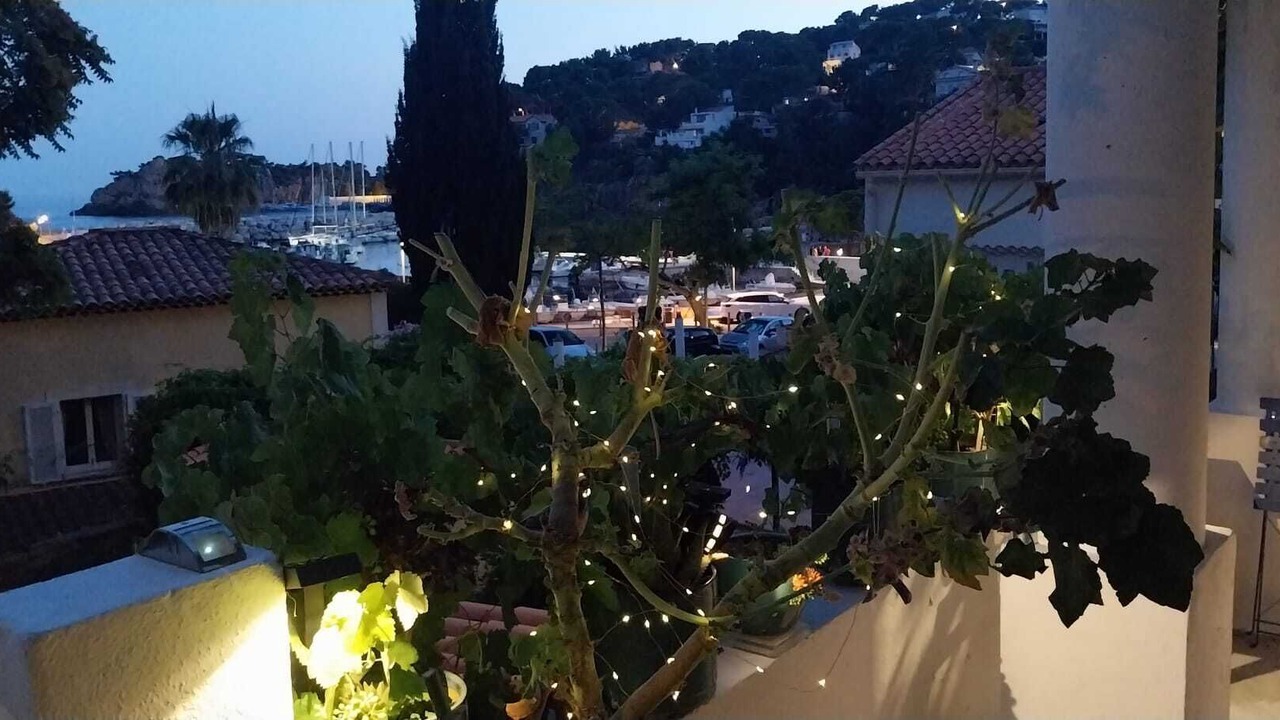 Photo of Outdoor in Ensues-la-Redonne