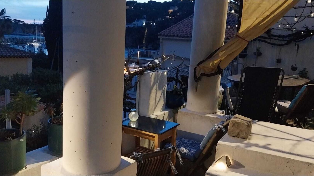 Photo of Patio Balcony in Ensues-la-Redonne