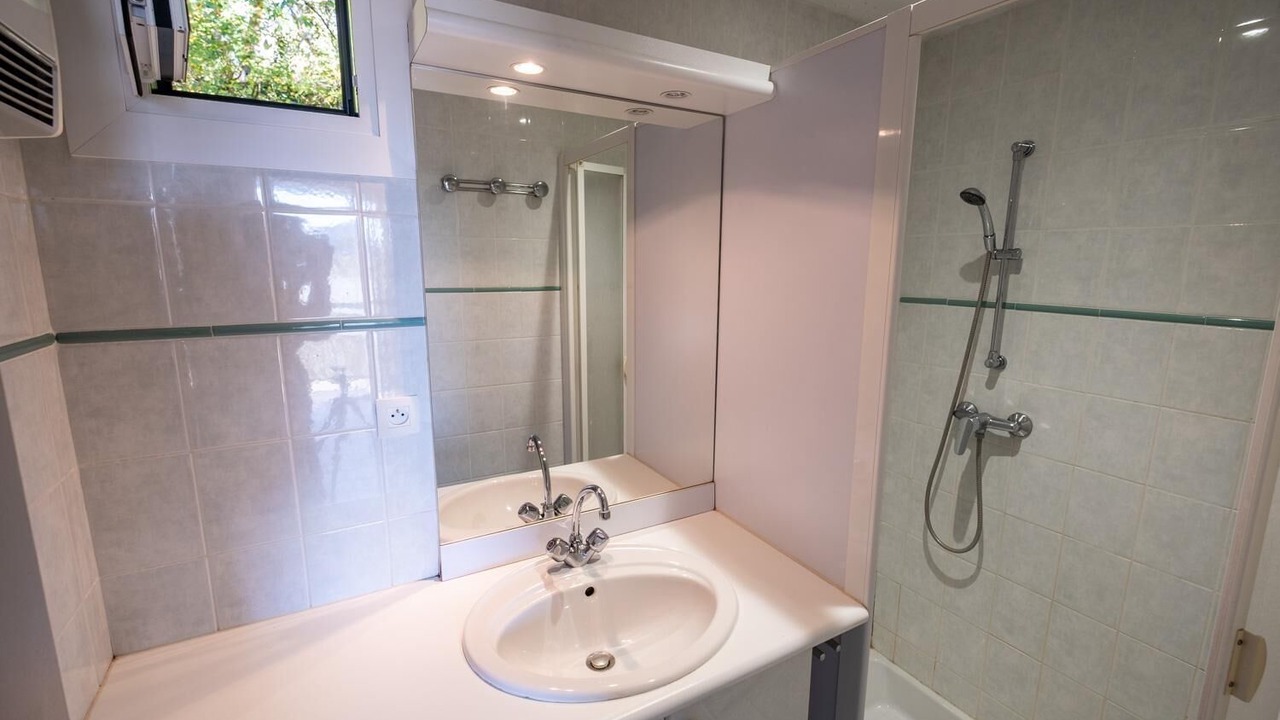 Photo of Bathroom in La Canourgue