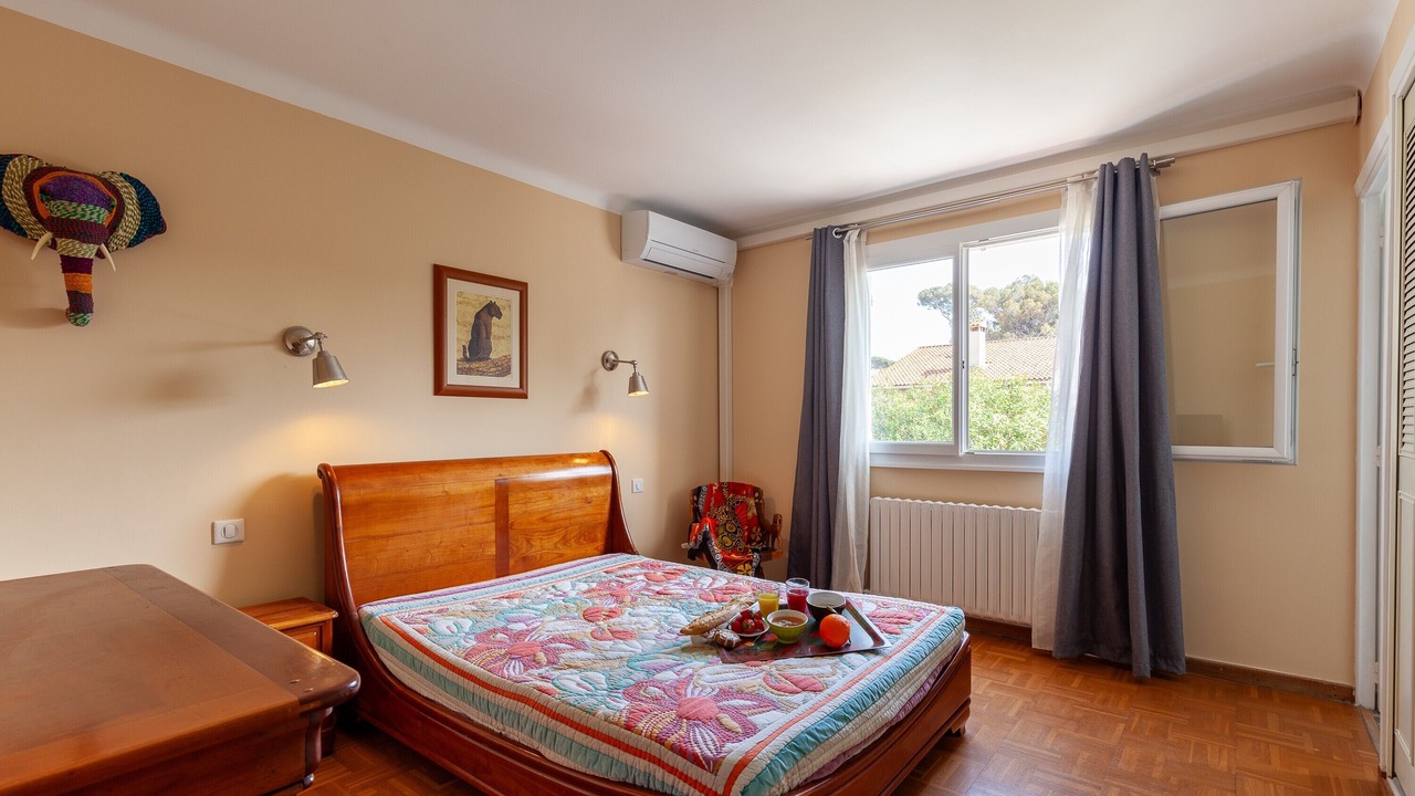 Photo of Bedroom in Le Brusc