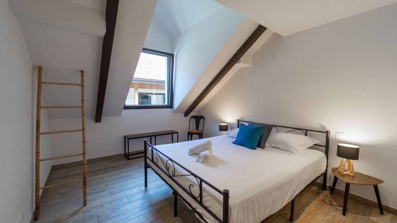 Photo of Bedroom in Duingt