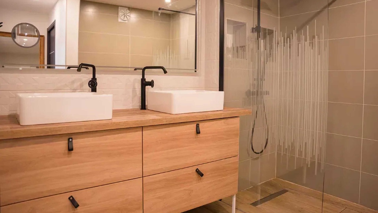 Photo of Bathroom in Saint-Priest