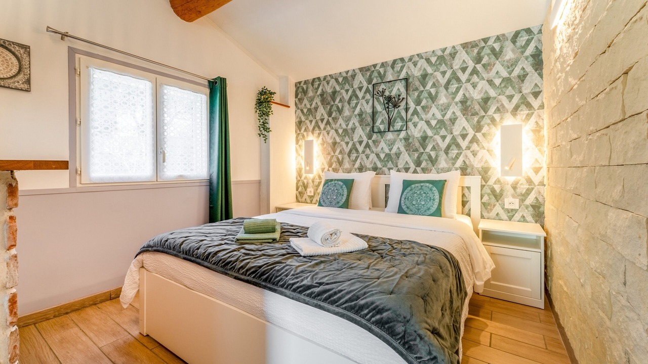Photo of Bedroom in Bedoin