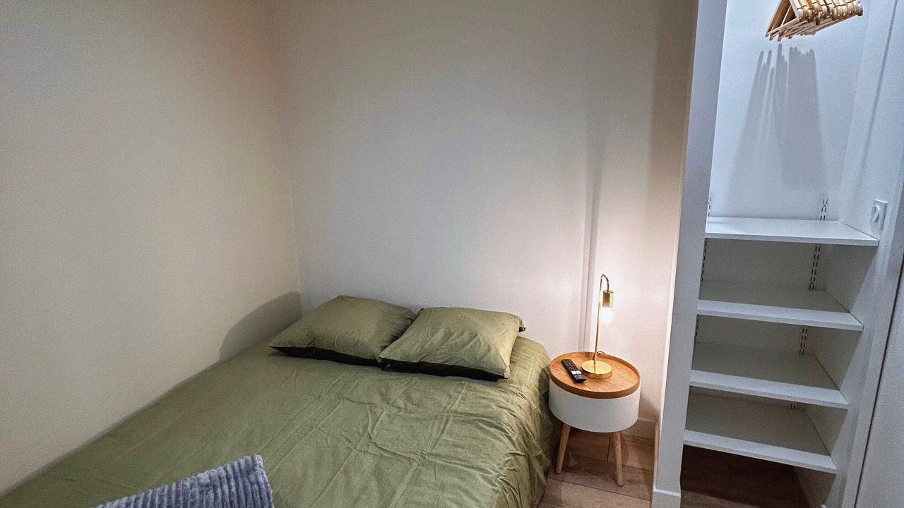 Photo of Bedroom in Millau