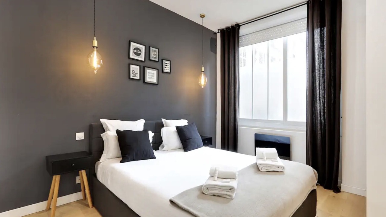 Photo of Bedroom in Pigalle