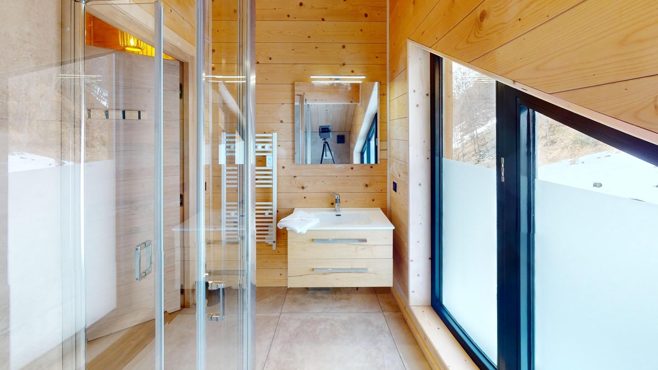 Photo of Bathroom in Nancroit