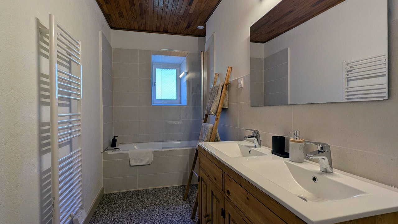 Photo of Bathroom in Saint-Arcons-de-Barges