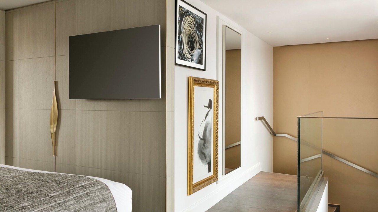 Photo of Bedroom in Champs-Elysees