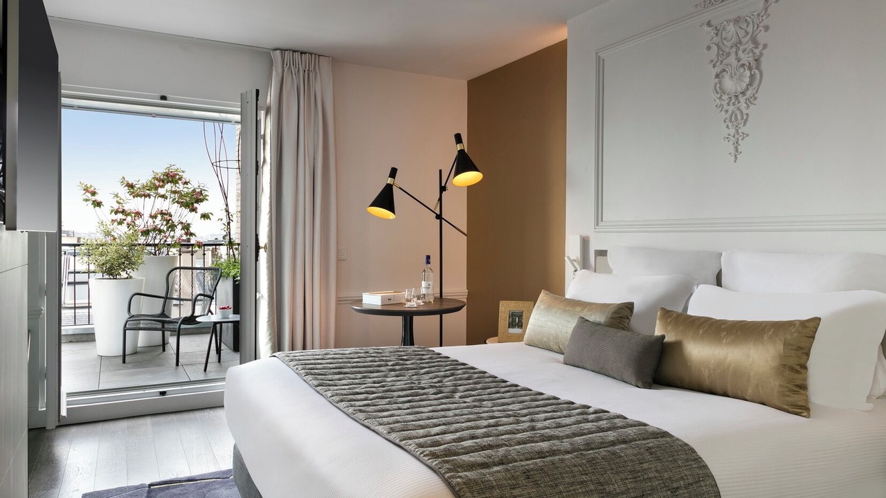 Photo of Bedroom in Champs-Elysees