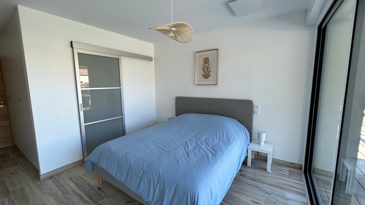 Photo of Bedroom in Le Lavandou