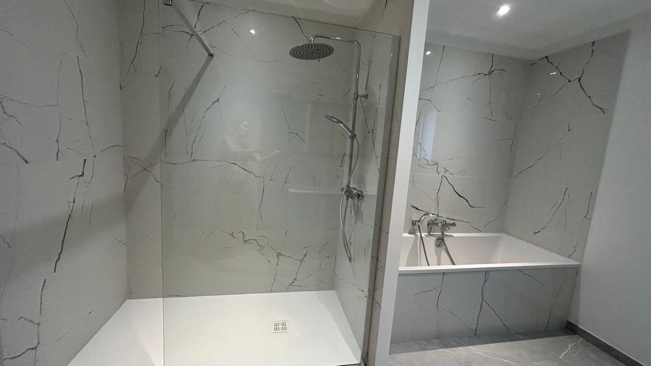 Photo of Bathroom in Le Lavandou