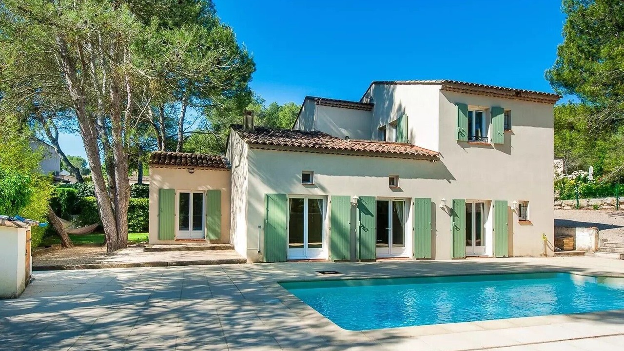 Photo of Outdoor in Pont Royal