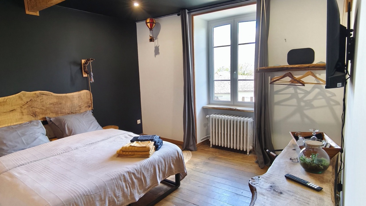 Photo of Bedroom in Rieupeyroux