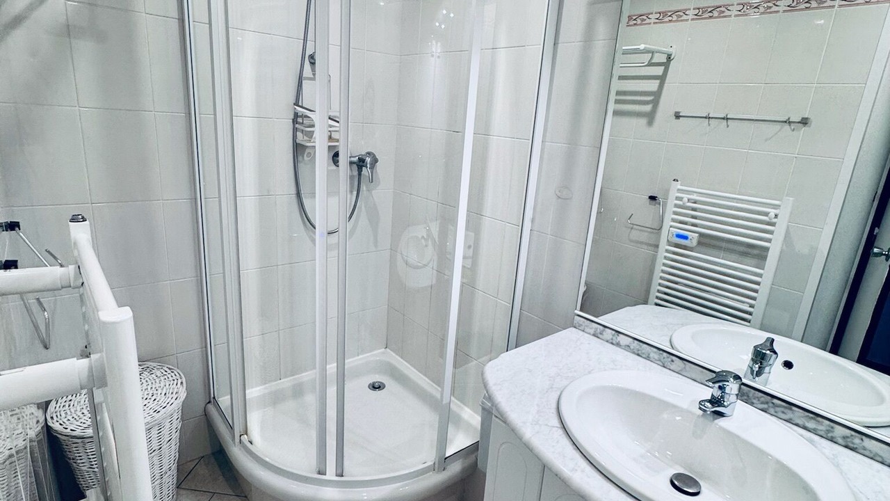 Photo of Bathroom in Aime