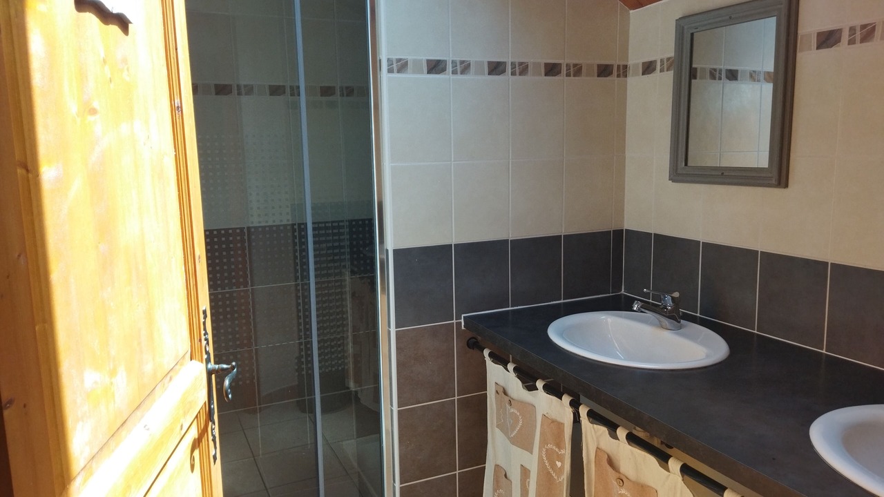 Photo of Bathroom in Gorges du Tarn Causses