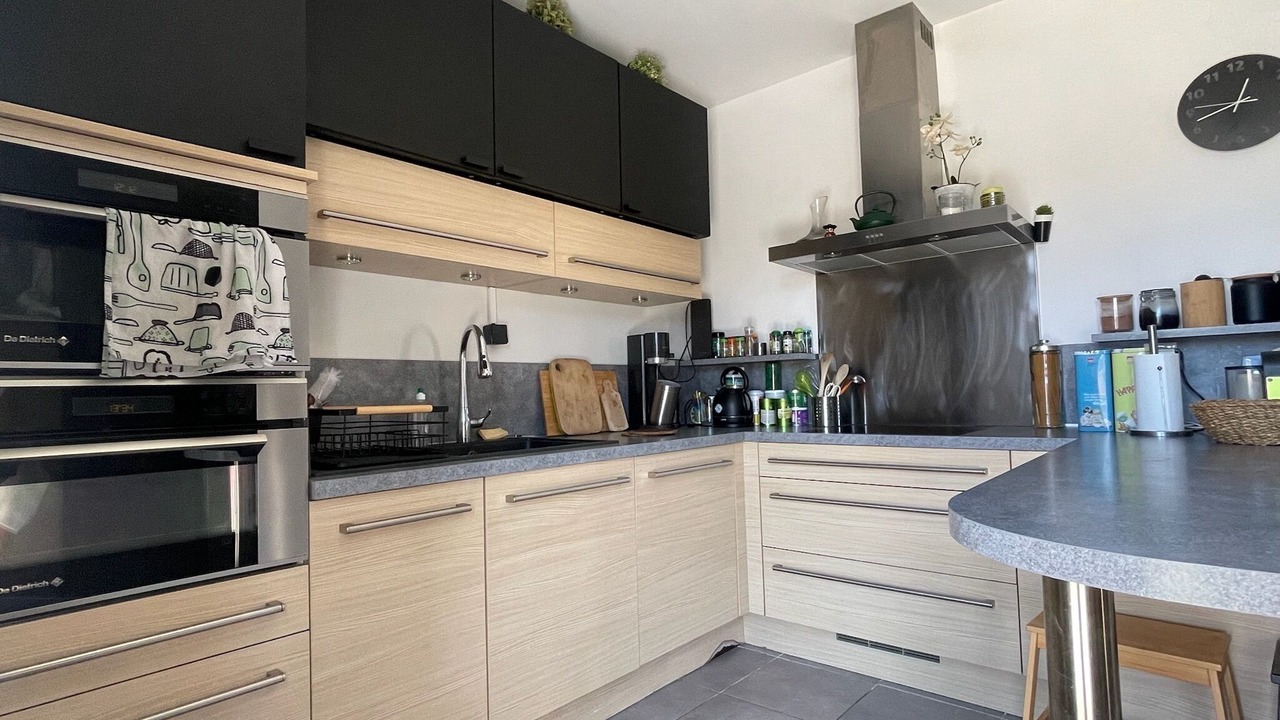 Photo of Kitchen in Ensues-la-Redonne