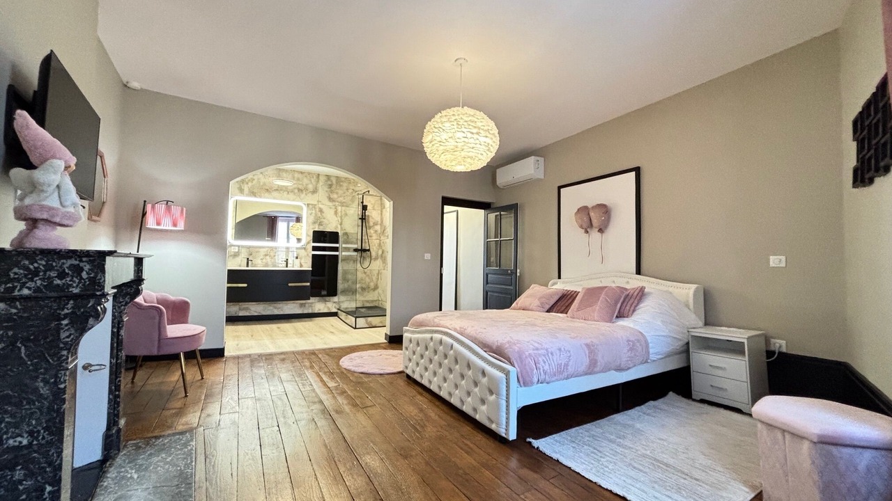 Photo of Bedroom in Limoges