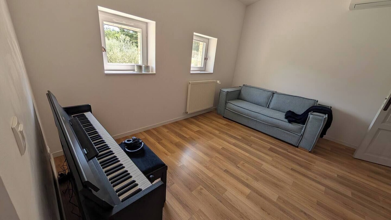 Photo of Livingroom in Puy-Saint-Martin