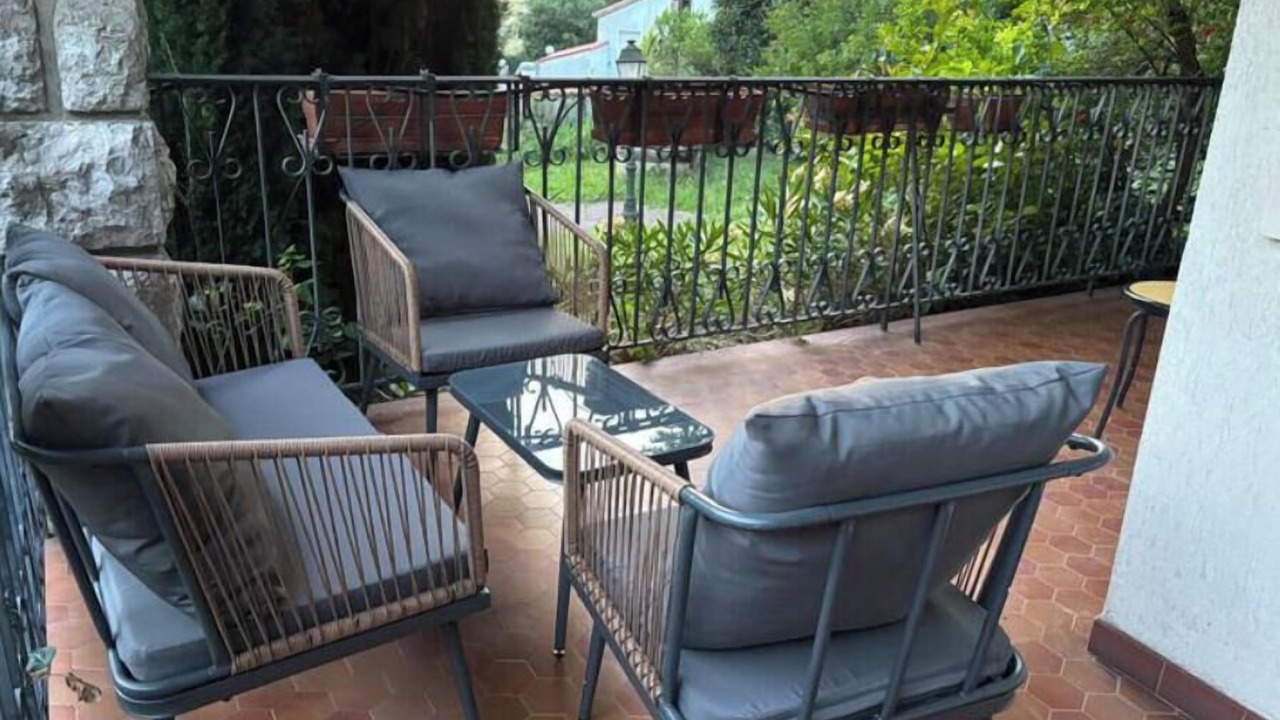 Photo of Patio Balcony in Le Petit Charran