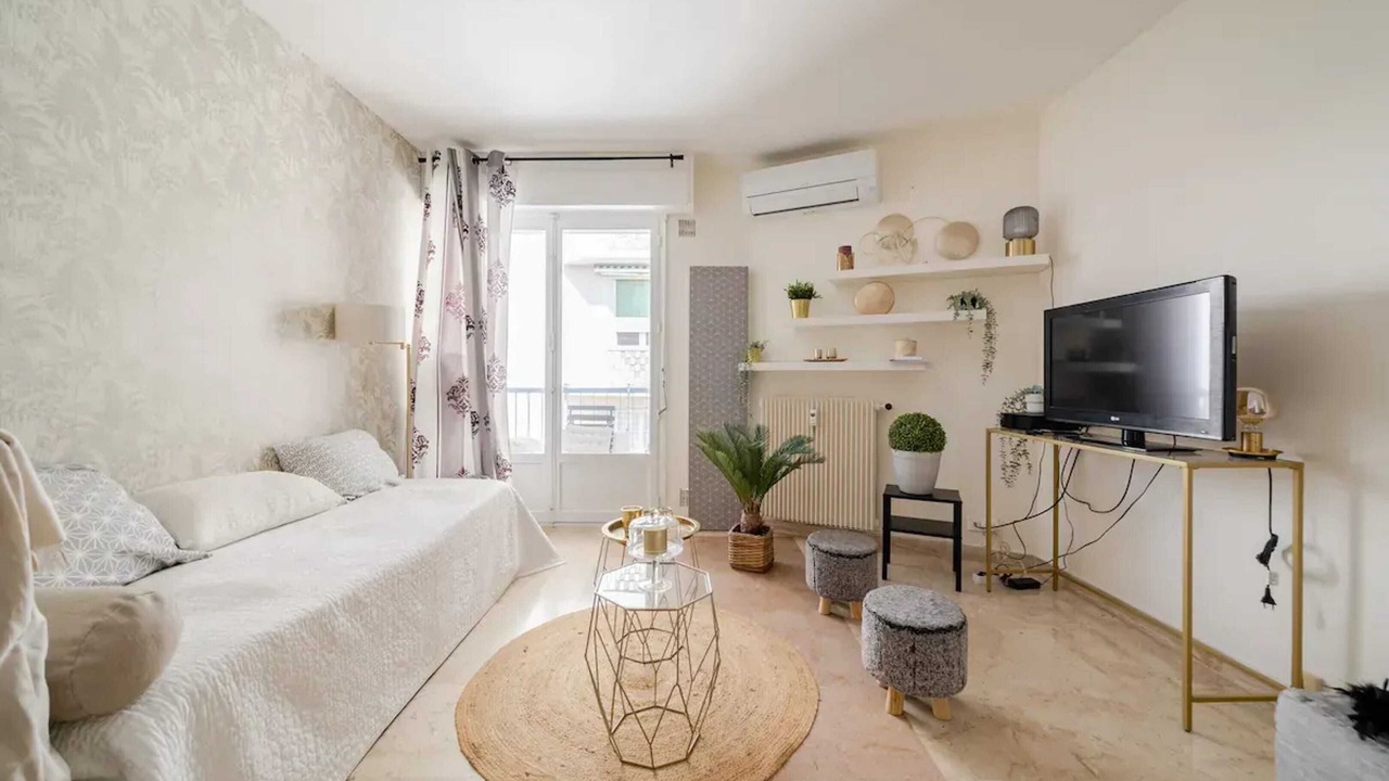 Photo of Bedroom in Cannes