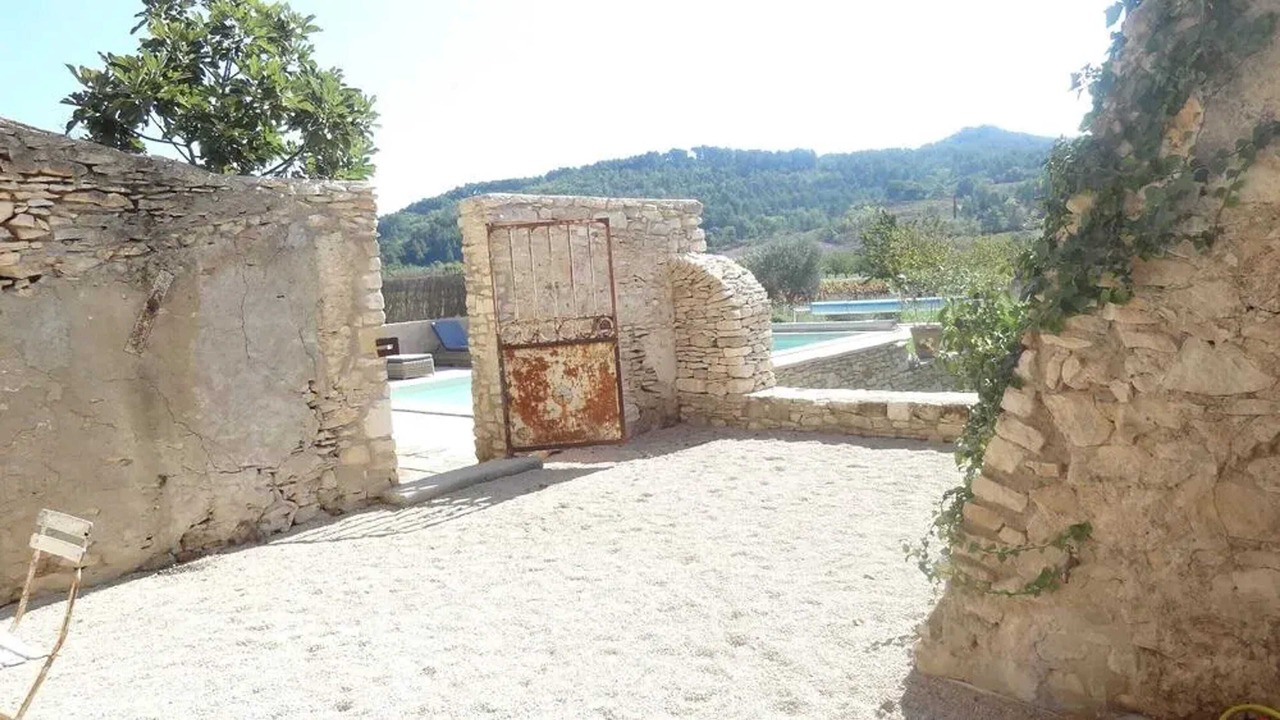 Photo of Others in Saint-Saturnin-les-Apt