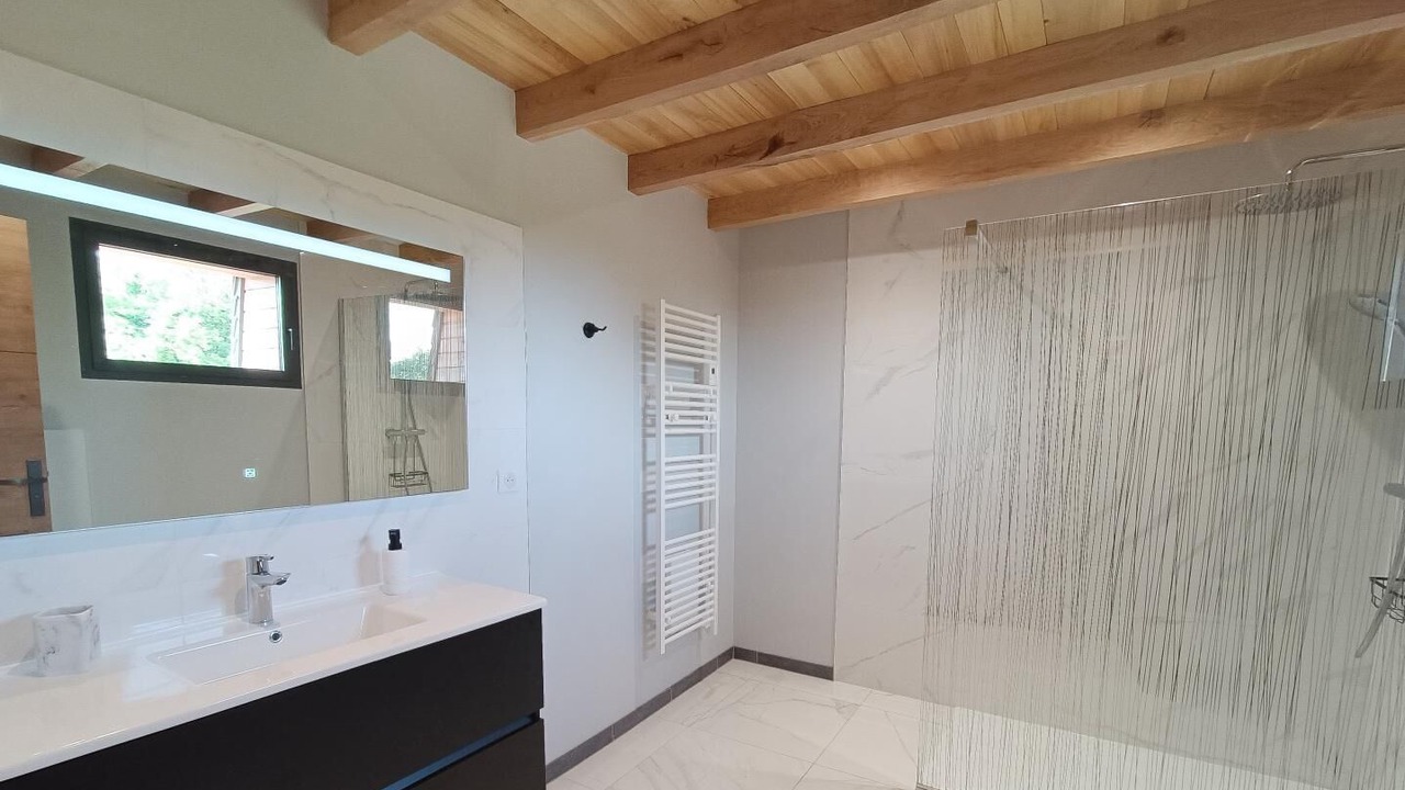 Photo of Bathroom in Issendolus