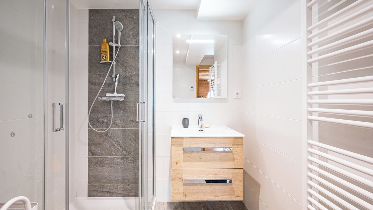 Photo of Bathroom in Jarrier