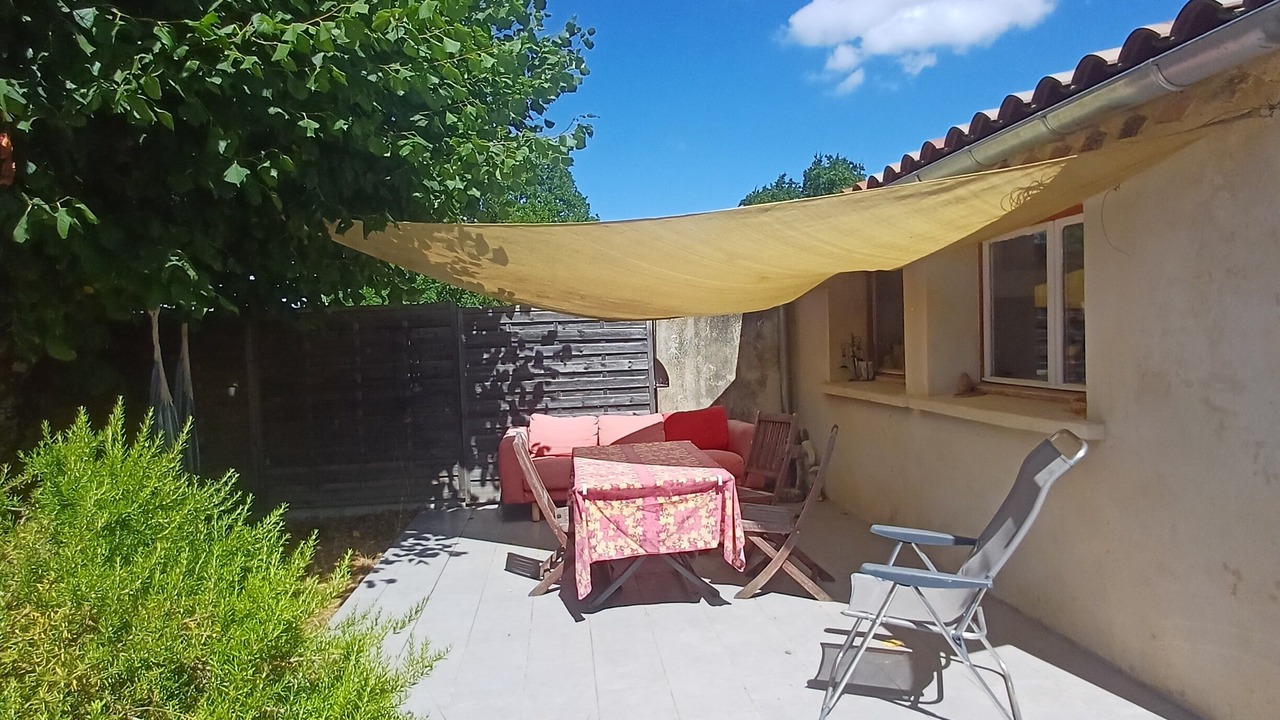 Photo of Patio Balcony in Dieulefit