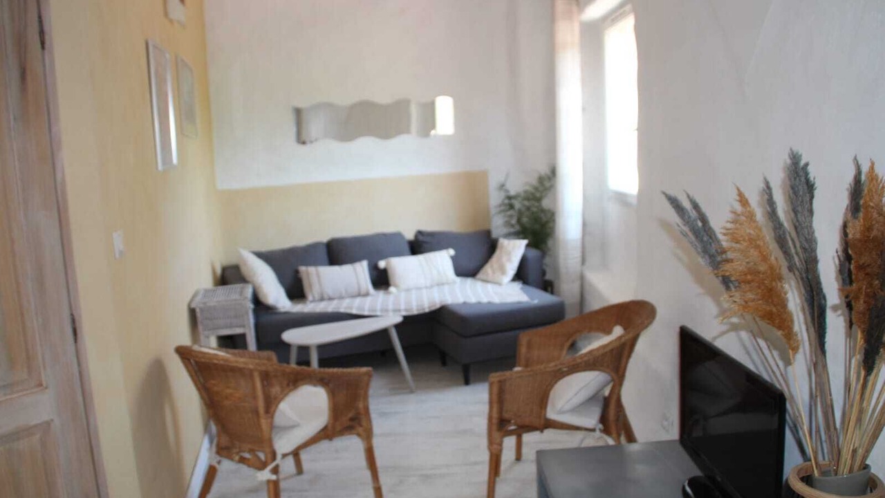 Photo of Livingroom in Saint-Paul-le-Jeune