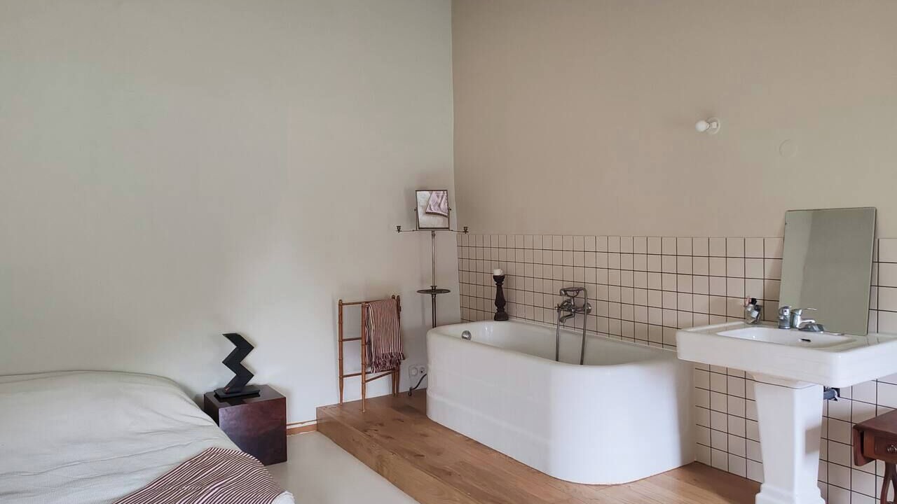 Photo of Bedroom in Condillac