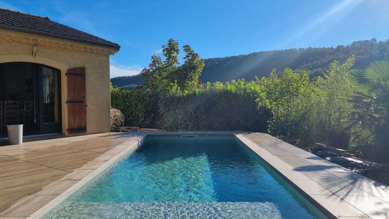Photo of Outdoor in Mercuer