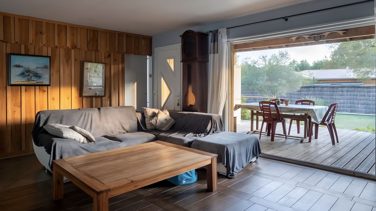 Photo of Livingroom in Salles