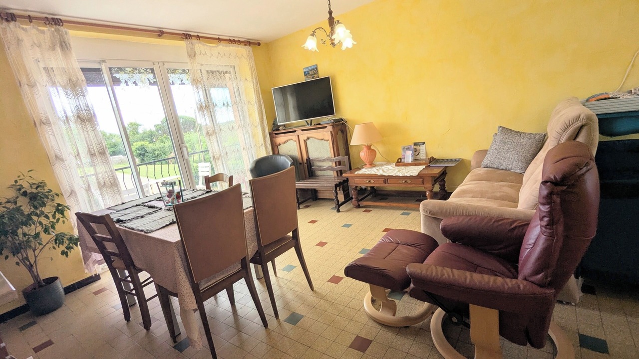 Photo of Livingroom in Saint-Jean-de-Marcel